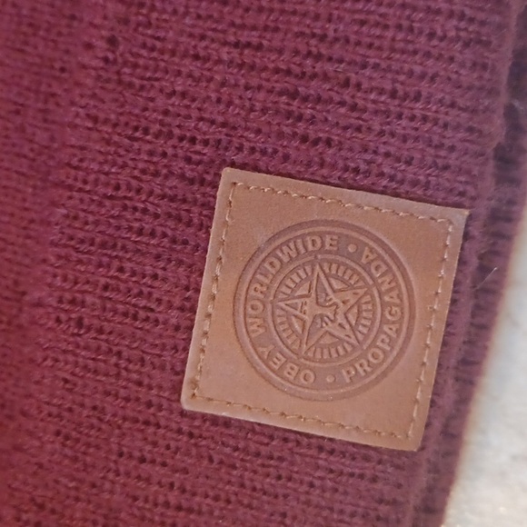 OBEY Worldwide Propaganda Unisex Burgundy Beanie - Picture 2 of 7